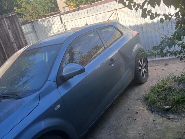 Синий Киа Сид, объемом двигателя 0 л и пробегом 220 тыс. км за 2000 $, фото 3 на Automoto.ua