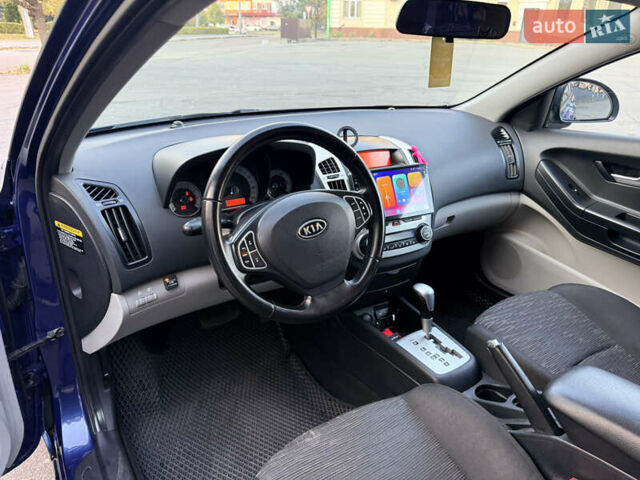 Киа Сид 2008 в Харькове на Automoto.ua Синий Киа Сид, объемом двигателя 1.6 л и пробегом 285 тыс. км за 5200 $, фото 17 на Automoto.ua