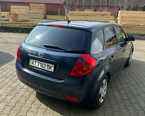 Синий Киа Сид, объемом двигателя 1.4 л и пробегом 144 тыс. км за 5100 $, фото 1 на Automoto.ua