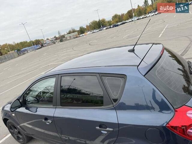 Синій Кіа Сід, об'ємом двигуна 1.58 л та пробігом 252 тис. км за 5800 $, фото 6 на Automoto.ua