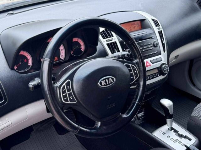 Синій Кіа Сід, об'ємом двигуна 1.6 л та пробігом 117 тис. км за 6500 $, фото 10 на Automoto.ua