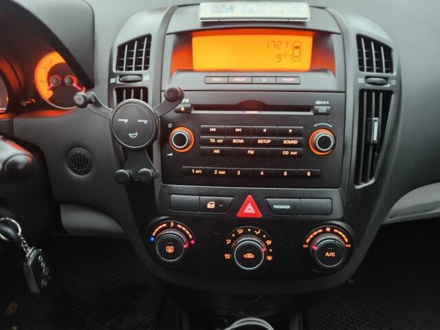 Кіа Сід 2008 у Полтаві на Automoto.ua Синій Кіа Сід, об'ємом двигуна 1.4 л та пробігом 191 тис. км за 4800 $, фото 18 на Automoto.ua