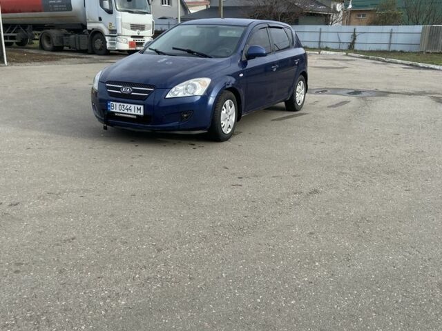 Синий Киа Сид, объемом двигателя 1.4 л и пробегом 290 тыс. км за 3800 $, фото 5 на Automoto.ua