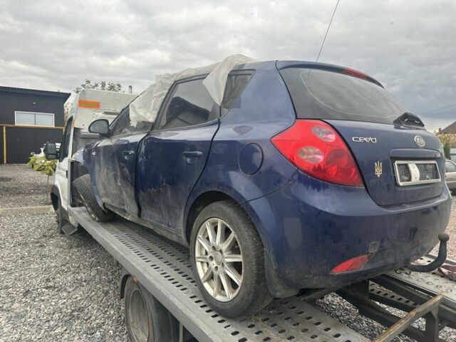 Киа Сид 2008 в Киеве на Automoto.ua Синий Киа Сид, объемом двигателя 2 л и пробегом 220 тыс. км за 1650 $, фото 6 на Automoto.ua