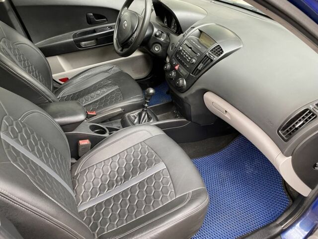 Синий Киа Сид, объемом двигателя 1.6 л и пробегом 174 тыс. км за 4750 $, фото 12 на Automoto.ua