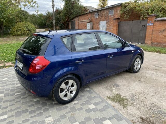 Синий Киа Сид, объемом двигателя 1.6 л и пробегом 174 тыс. км за 4750 $, фото 3 на Automoto.ua