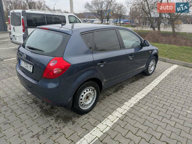 Синий Киа Сид, объемом двигателя 1.59 л и пробегом 145 тыс. км за 5500 $, фото 6 на Automoto.ua