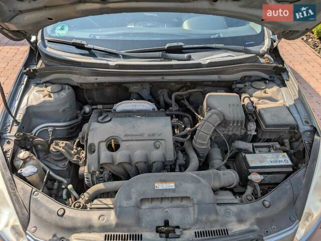 Синий Киа Сид, объемом двигателя 1.4 л и пробегом 200 тыс. км за 5500 $, фото 1 на Automoto.ua