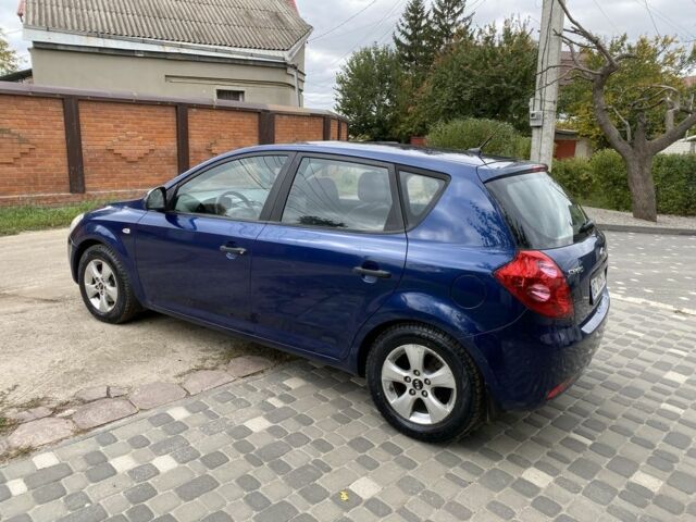 Синий Киа Сид, объемом двигателя 1.6 л и пробегом 174 тыс. км за 4750 $, фото 10 на Automoto.ua