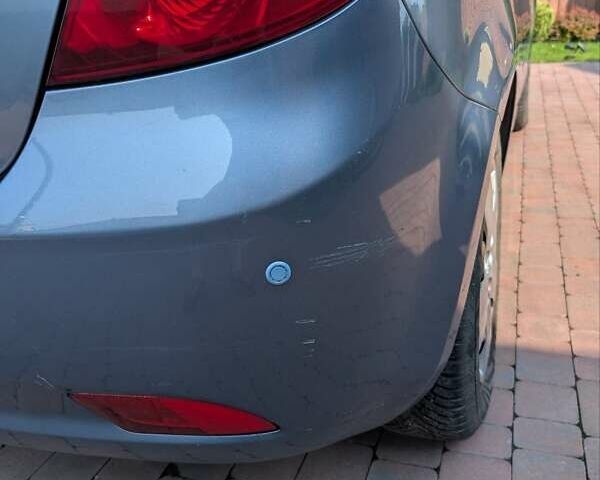 Синий Киа Сид, объемом двигателя 1.4 л и пробегом 200 тыс. км за 5500 $, фото 7 на Automoto.ua