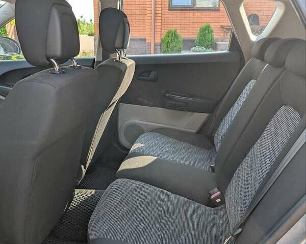 Синий Киа Сид, объемом двигателя 1.4 л и пробегом 200 тыс. км за 5500 $, фото 18 на Automoto.ua