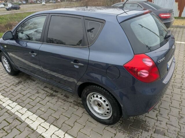 Синий Киа Сид, объемом двигателя 1.6 л и пробегом 145 тыс. км за 5500 $, фото 13 на Automoto.ua