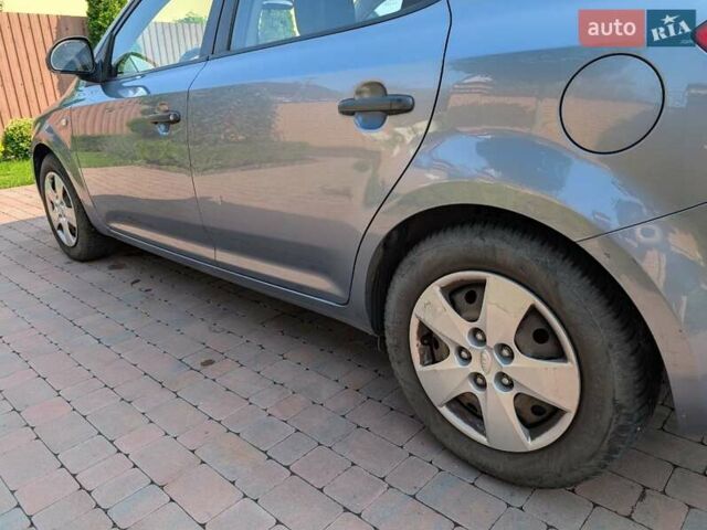 Синий Киа Сид, объемом двигателя 1.4 л и пробегом 200 тыс. км за 5500 $, фото 19 на Automoto.ua