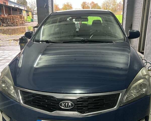 Синий Киа Сид, объемом двигателя 1.6 л и пробегом 256 тыс. км за 6400 $, фото 4 на Automoto.ua