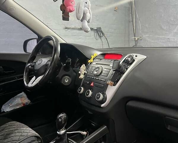 Синий Киа Сид, объемом двигателя 1.6 л и пробегом 256 тыс. км за 6400 $, фото 13 на Automoto.ua