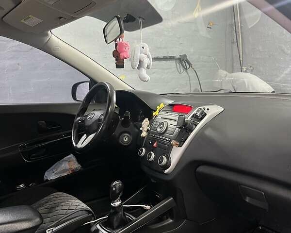 Синий Киа Сид, объемом двигателя 1.6 л и пробегом 256 тыс. км за 6400 $, фото 12 на Automoto.ua