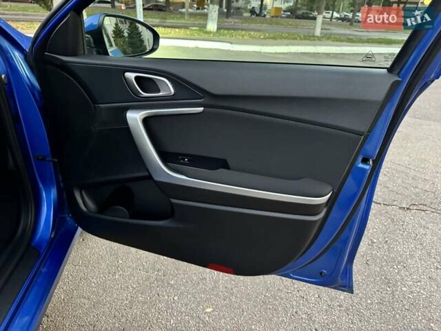 Синий Киа Сид, объемом двигателя 1.59 л и пробегом 96 тыс. км за 13800 $, фото 13 на Automoto.ua