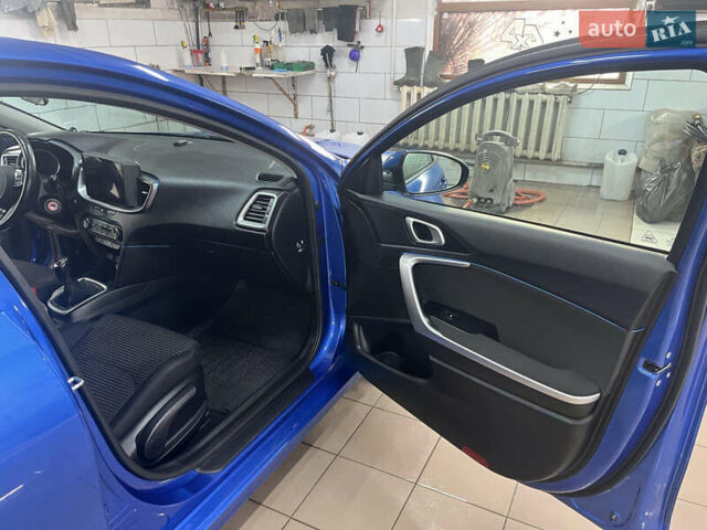 Синий Киа Сид, объемом двигателя 1.59 л и пробегом 77 тыс. км за 15200 $, фото 10 на Automoto.ua