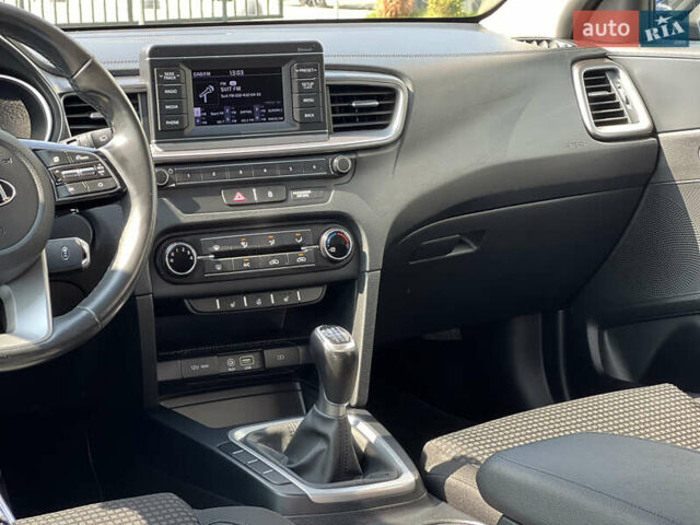 Синий Киа Сид, объемом двигателя 1.4 л и пробегом 171 тыс. км за 13300 $, фото 32 на Automoto.ua