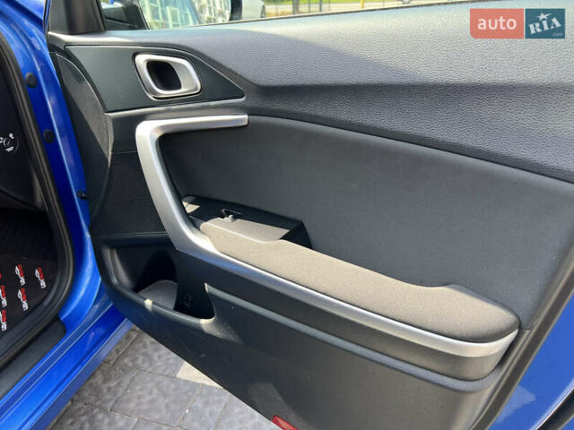 Синий Киа Сид, объемом двигателя 1.4 л и пробегом 171 тыс. км за 13300 $, фото 37 на Automoto.ua
