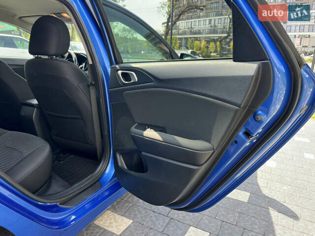 Синий Киа Сид, объемом двигателя 1.4 л и пробегом 171 тыс. км за 13300 $, фото 27 на Automoto.ua