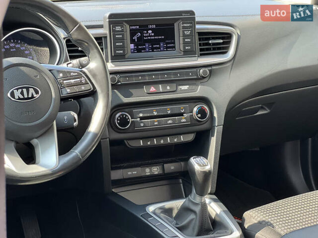 Синий Киа Сид, объемом двигателя 1.4 л и пробегом 171 тыс. км за 13300 $, фото 33 на Automoto.ua