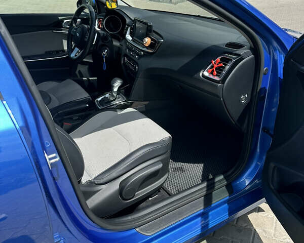 Синий Киа Сид, объемом двигателя 1.59 л и пробегом 67 тыс. км за 15600 $, фото 10 на Automoto.ua