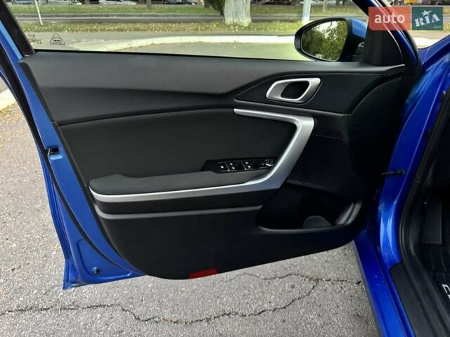 Синий Киа Сид, объемом двигателя 1.59 л и пробегом 96 тыс. км за 13800 $, фото 10 на Automoto.ua
