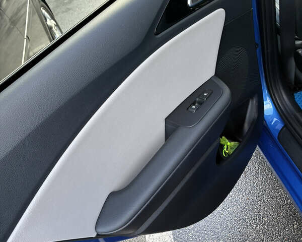 Киа Сид 2019 в Киеве на Automoto.ua Синий Киа Сид, объемом двигателя 1.59 л и пробегом 129 тыс. км за 15200 $, фото 11 на Automoto.ua