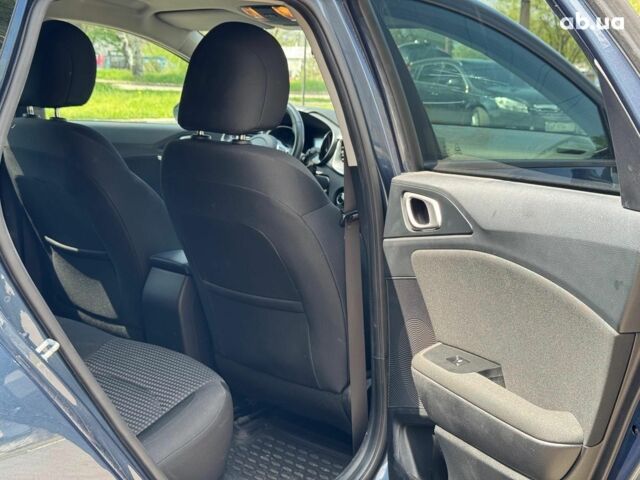 Синий Киа Сид, объемом двигателя 1.6 л и пробегом 35 тыс. км за 13790 $, фото 11 на Automoto.ua