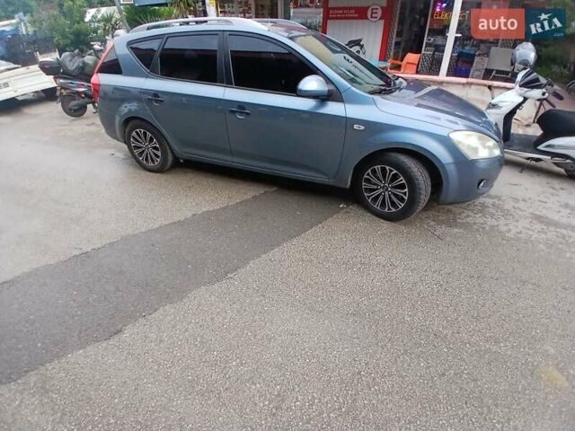 Синій Кіа Сід, об'ємом двигуна 1.6 л та пробігом 245 тис. км за 7500 $, фото 4 на Automoto.ua