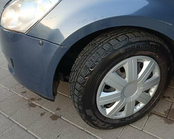 Синий Киа Сид, объемом двигателя 1.59 л и пробегом 250 тыс. км за 4250 $, фото 9 на Automoto.ua
