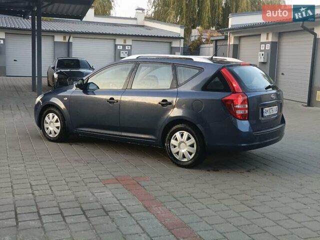 Синий Киа Сид, объемом двигателя 1.59 л и пробегом 250 тыс. км за 4250 $, фото 4 на Automoto.ua