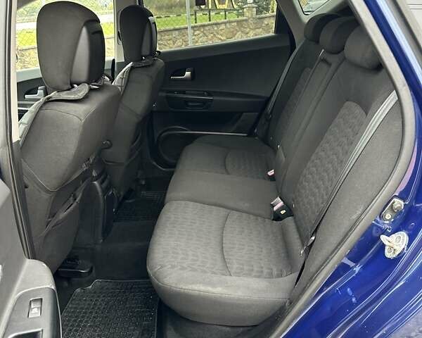 Синий Киа Сид, объемом двигателя 2 л и пробегом 240 тыс. км за 4990 $, фото 32 на Automoto.ua