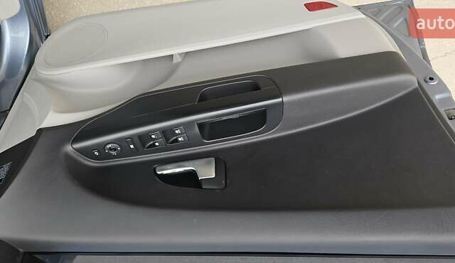 Киа Сид 2007 в Харькове на Automoto.ua Синий Киа Сид, объемом двигателя 1.58 л и пробегом 248 тыс. км за 4900 $, фото 13 на Automoto.ua