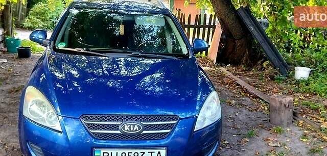 Синий Киа Сид, объемом двигателя 1.6 л и пробегом 292 тыс. км за 5100 $, фото 2 на Automoto.ua