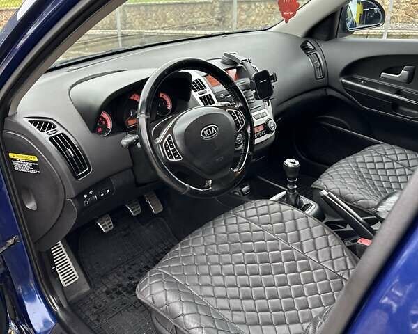 Синий Киа Сид, объемом двигателя 2 л и пробегом 240 тыс. км за 4990 $, фото 22 на Automoto.ua