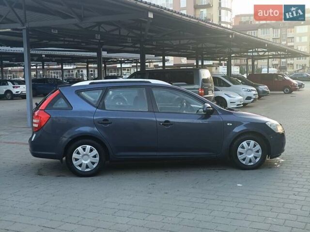 Синий Киа Сид, объемом двигателя 1.59 л и пробегом 250 тыс. км за 4250 $, фото 8 на Automoto.ua