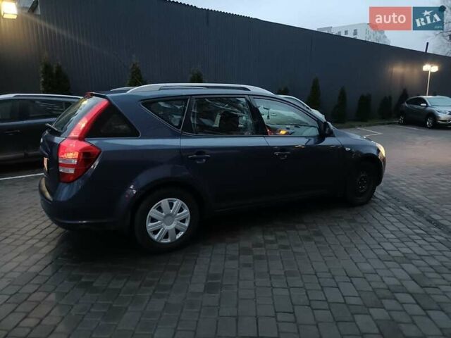 Синій Кіа Сід, об'ємом двигуна 1.59 л та пробігом 252 тис. км за 3950 $, фото 4 на Automoto.ua