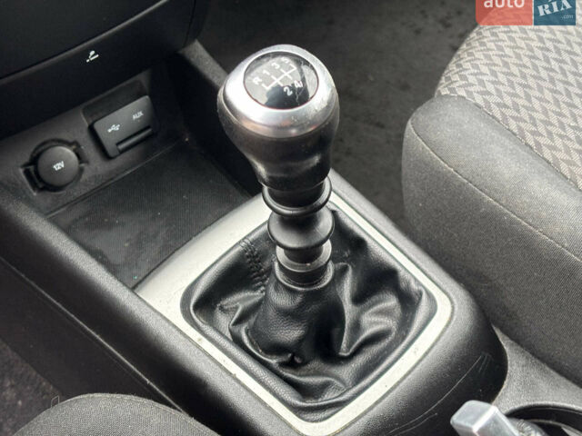 Синий Киа Сид, объемом двигателя 1.4 л и пробегом 285 тыс. км за 3890 $, фото 27 на Automoto.ua