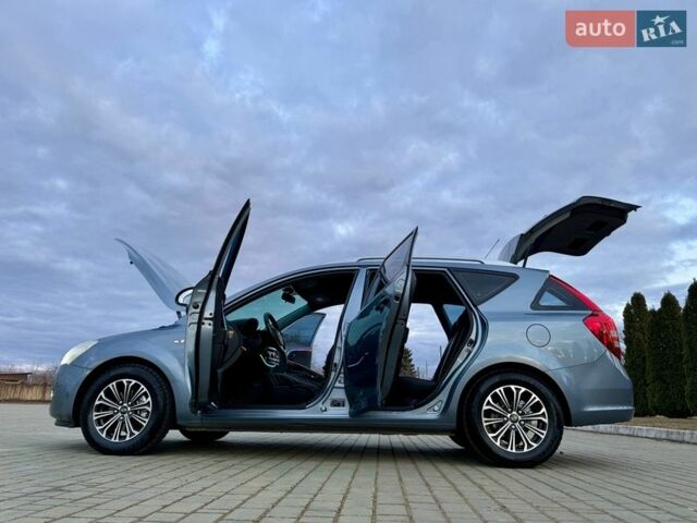 Синій Кіа Сід, об'ємом двигуна 1.6 л та пробігом 245 тис. км за 6600 $, фото 53 на Automoto.ua