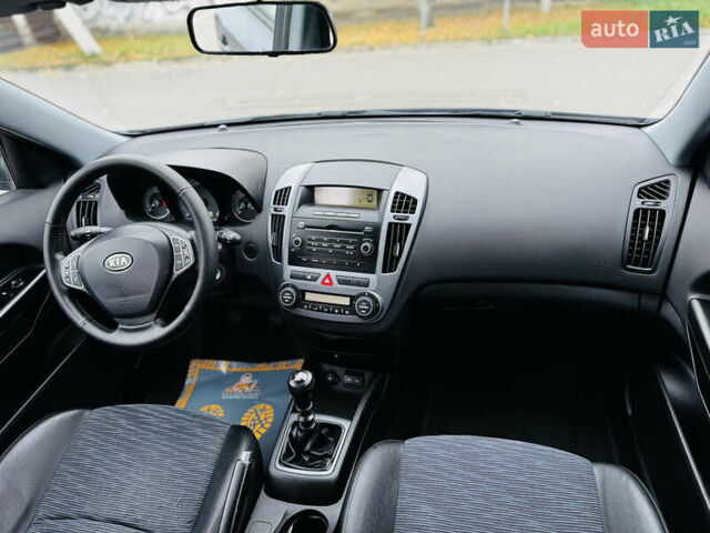 Синій Кіа Сід, об'ємом двигуна 1.6 л та пробігом 270 тис. км за 5450 $, фото 23 на Automoto.ua