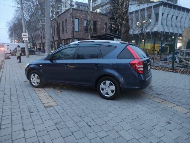 Синий Киа Сид, объемом двигателя 1.6 л и пробегом 222 тыс. км за 5650 $, фото 6 на Automoto.ua