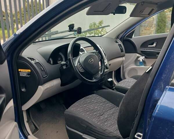 Синій Кіа Сід, об'ємом двигуна 1.6 л та пробігом 206 тис. км за 6000 $, фото 10 на Automoto.ua