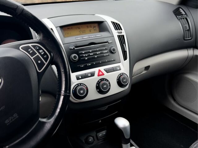 Синій Кіа Сід, об'ємом двигуна 1.6 л та пробігом 252 тис. км за 6500 $, фото 8 на Automoto.ua