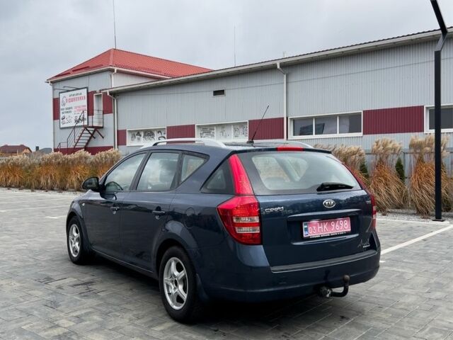 Синій Кіа Сід, об'ємом двигуна 1.6 л та пробігом 252 тис. км за 6500 $, фото 4 на Automoto.ua