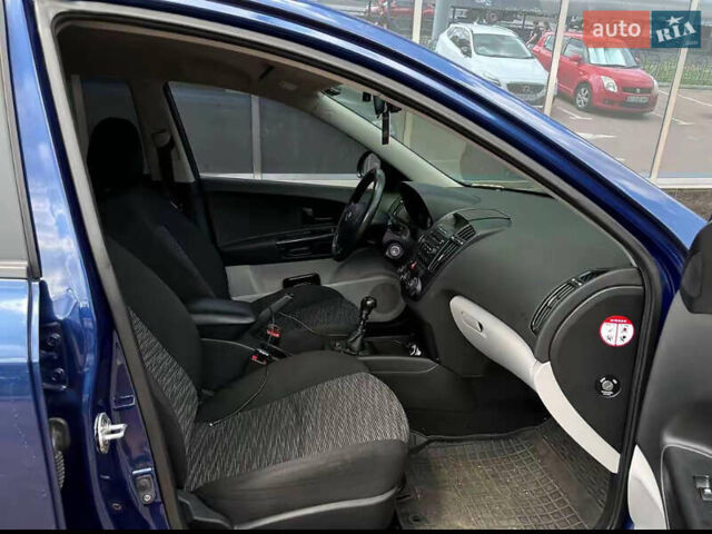 Синий Киа Сид, объемом двигателя 1.59 л и пробегом 144 тыс. км за 5850 $, фото 17 на Automoto.ua