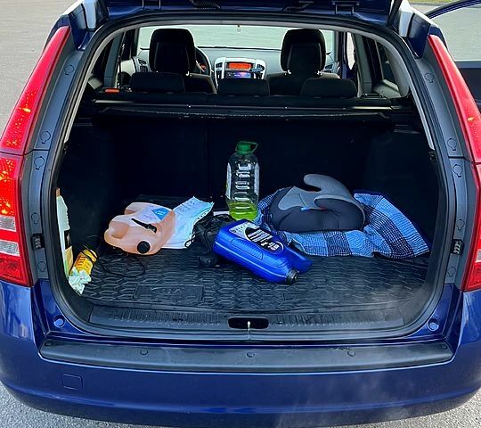 Синій Кіа Сід, об'ємом двигуна 1.6 л та пробігом 270 тис. км за 5450 $, фото 10 на Automoto.ua