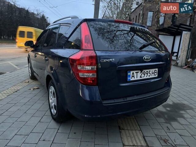 Синий Киа Сид, объемом двигателя 1.59 л и пробегом 222 тыс. км за 5650 $, фото 5 на Automoto.ua