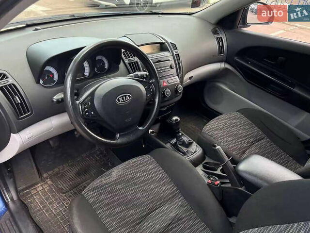 Синий Киа Сид, объемом двигателя 1.59 л и пробегом 144 тыс. км за 5850 $, фото 8 на Automoto.ua